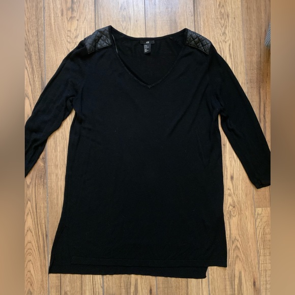 H&M tunic shirt with leather shoulders - Picture 3 of 3